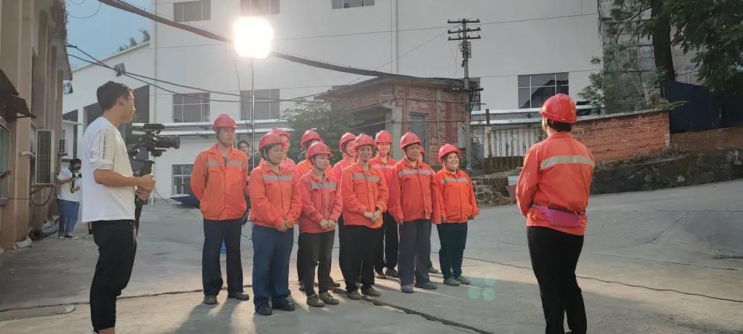 图片三.jpg 图片三.jpg